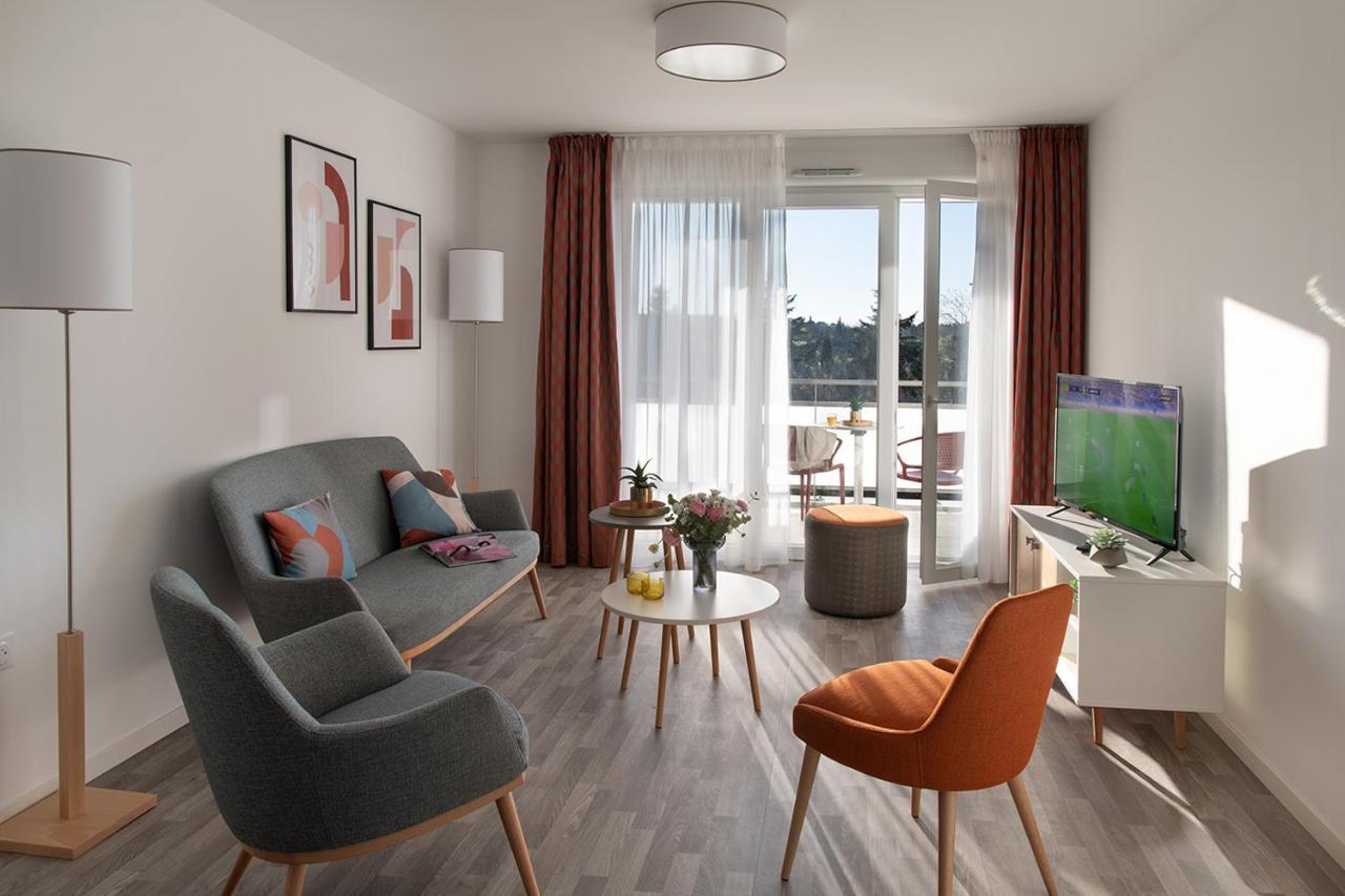 Domitys Les Tourmalines Aparthotel Carpentras Exterior foto